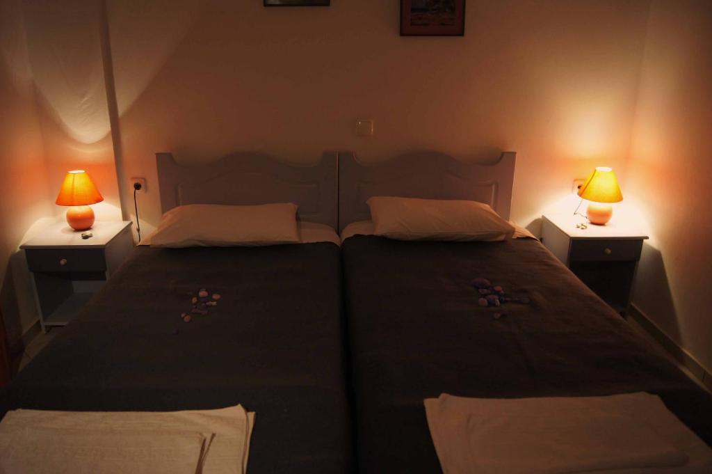 Silvi Mari Apartments Platanés Quarto foto